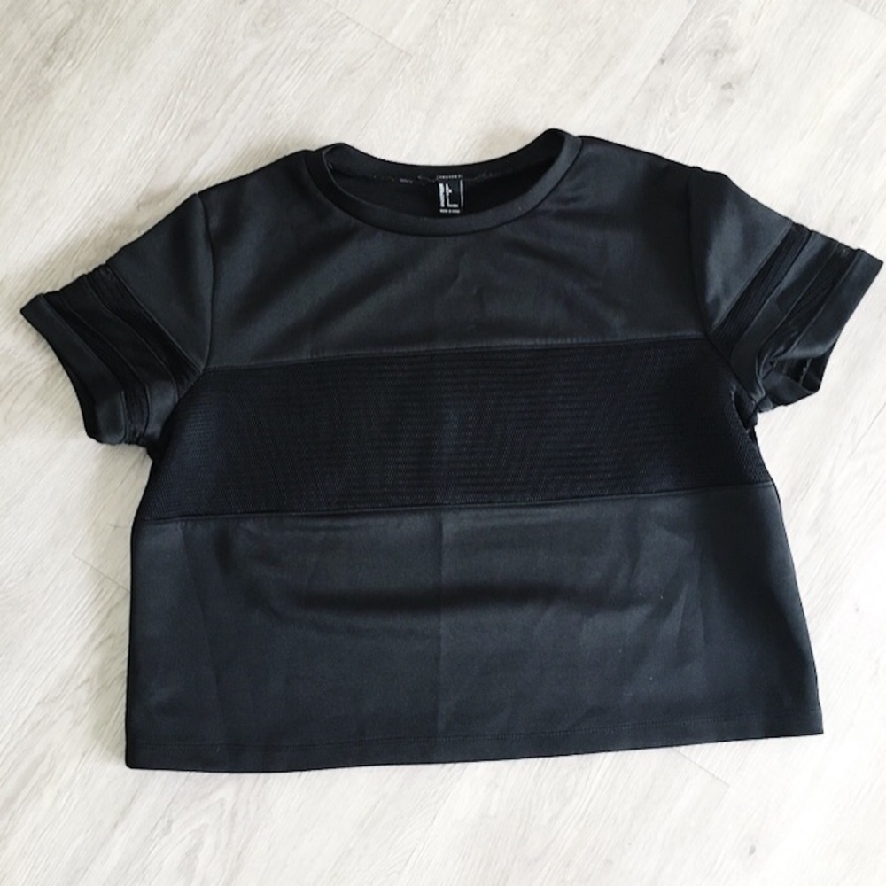 BLACK FOREVER 21 TOP